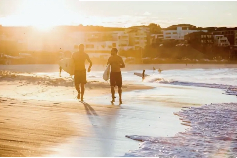 Bãi biển Bondi vào một ngày mùa đông ở Sydney