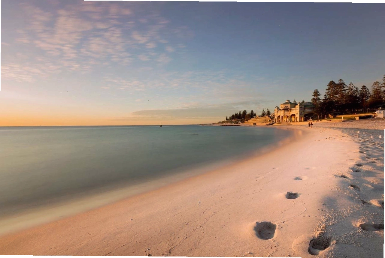Bãi biển Cottesloe thơ mộng tại Perth, Tây Úc