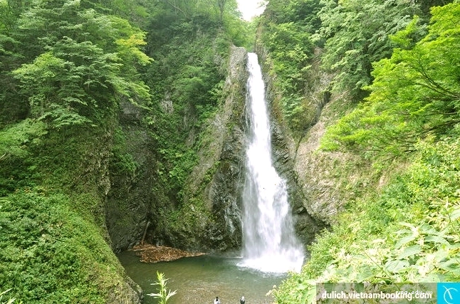 Bãi biển hoang sơ tại quần đảo Ogasawara, Nhật Bản