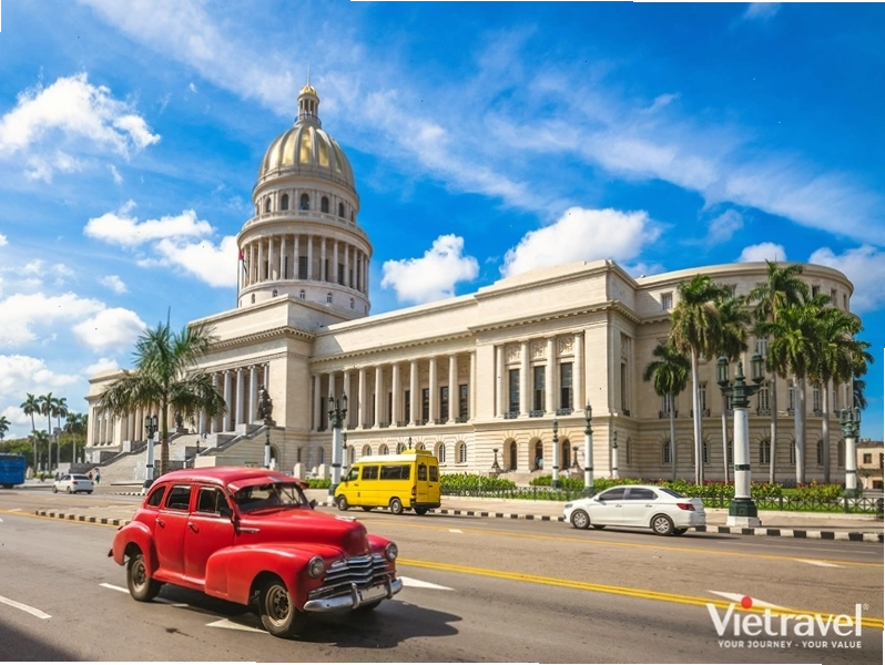 Bãi biển Varadero tuyệt đẹp với cát trắng và nước biển trong xanh