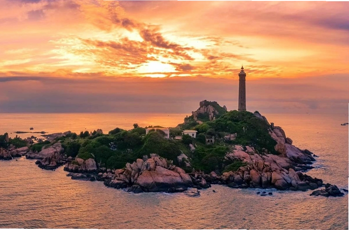 Bãi đá độc đáo tại Mũi Kê Gà