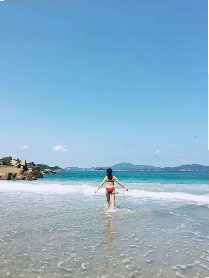Bãi Đá Trứng với những tảng đá độc đáo
