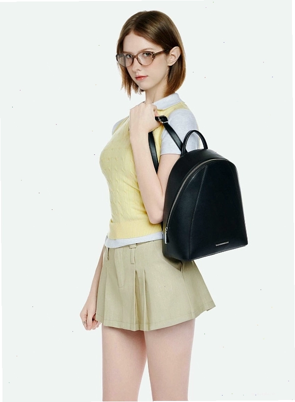 Balo casual phong cách tối giản hiện đại màu be