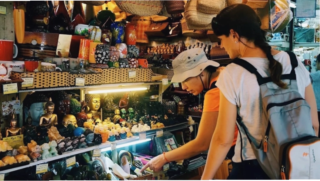 Bát bún mộc Thanh Mai với nhiều loại chả và giò lụa