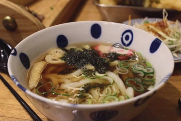 Bát mì Sanuki Udon nóng hổi