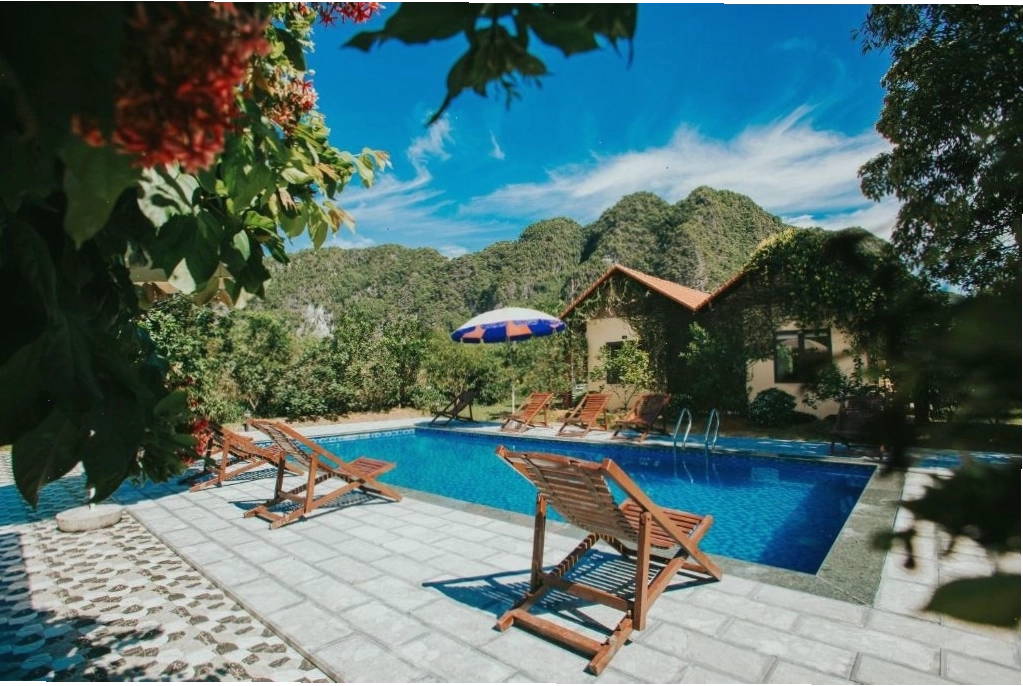 Bể bơi nổi bật tại Tràng An Retreat Resort