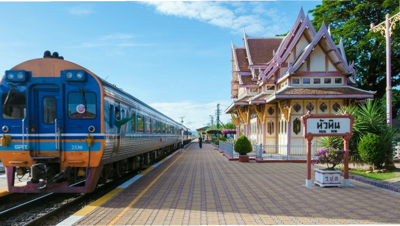 Bến tàu tại Hua Hin - một góc nhìn về phương tiện di chuyển
