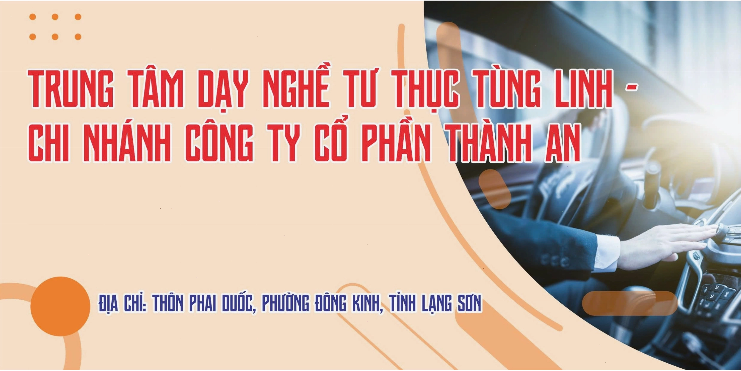 Biển hiệu Trung tâm dạy nghề tư thục Tùng Linh