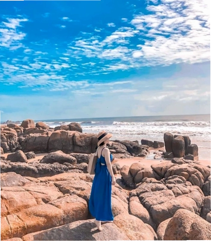 Biển Long Hải hoang sơ gần sân bay Long Thành