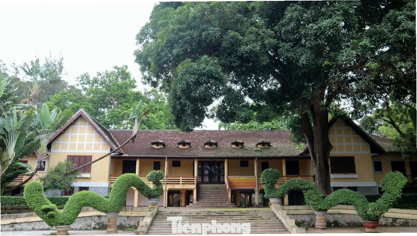 Biệt điện Bảo Đại tọa lạc tại số 2 đường Y Ngông, Buôn Ma Thuột