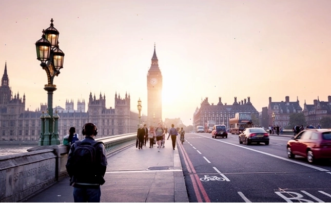 Big Ben lung linh về đêm