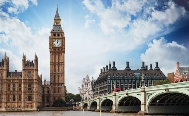 Big Ben và Tòa nhà Quốc hội vào lúc hoàng hôn