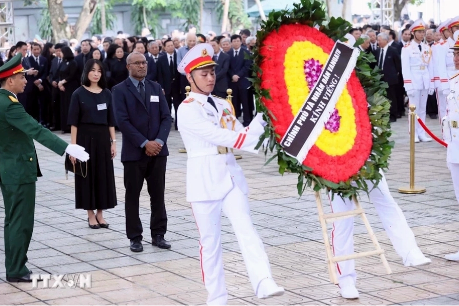 Bộ trưởng, Tổng chưởng lý Vanuatu Arnold Kiel Loughman viếng Tổng Bí thư Nguyễn Phú Trọng