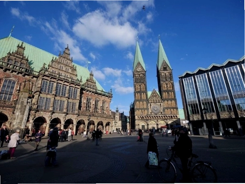 Bremen Đức nhìn từ trên cao với dòng sông Weser thơ mộng