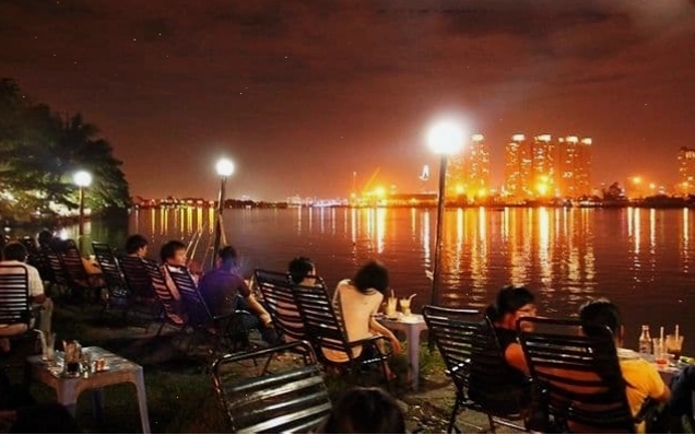 Cà Phê Bệt Sông Đồng Nai - "Phố đi bộ" thu nhỏ
