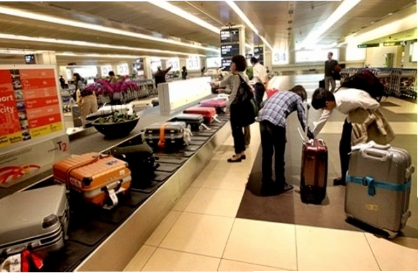 Các biển chỉ dẫn tại sân bay giúp hành khách định hướng