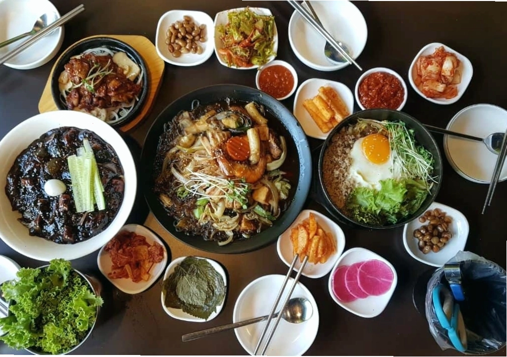 Các món ăn cay nồng đặc trưng của ẩm thực Hàn Quốc