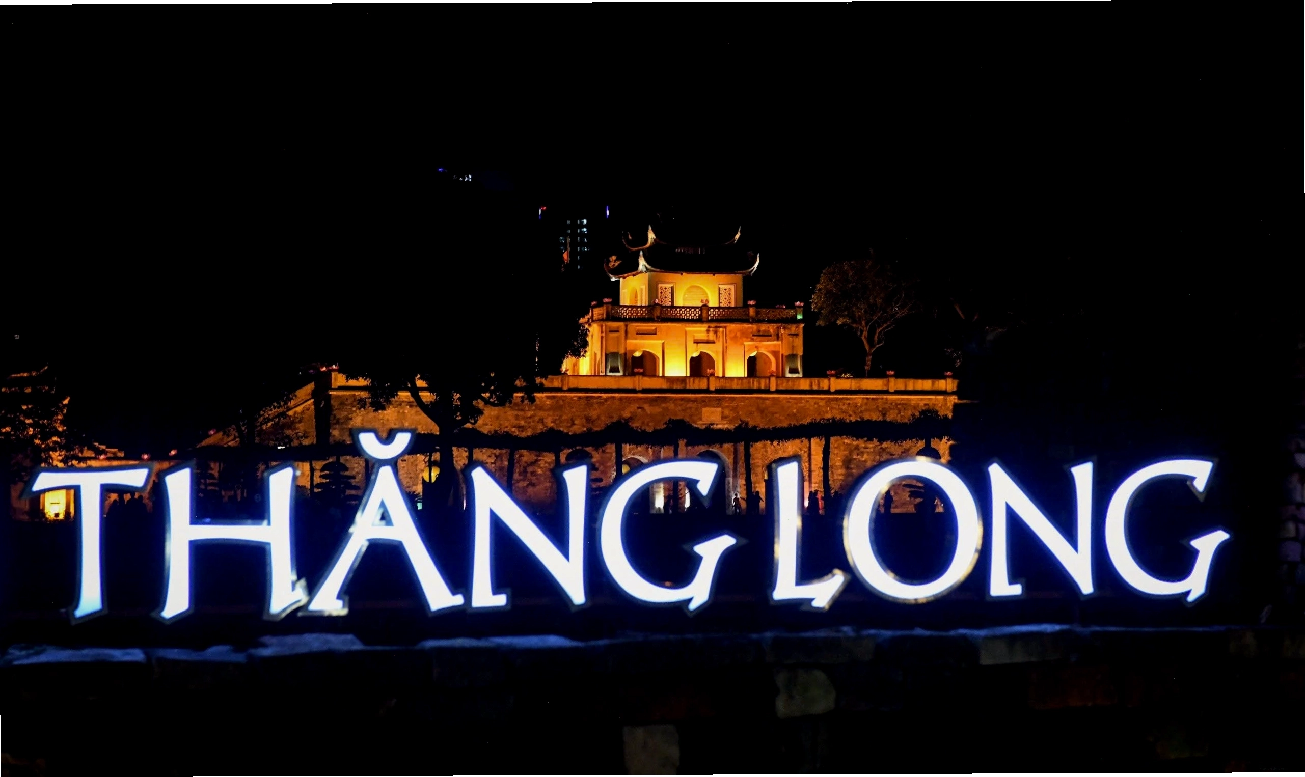 Các tầng văn hóa khảo cổ tại Hoàng thành Thăng Long