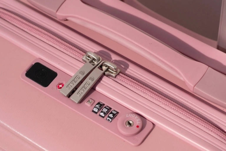 Cách Mở Khóa Vali Samsonite Khi Quên Mật Khẩu TSA
