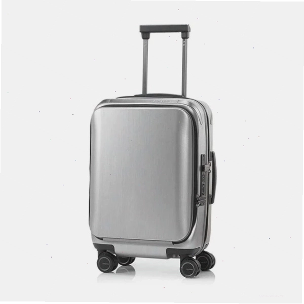 Cận cảnh bánh xe đôi xoay 360 độ trên vali kéo
