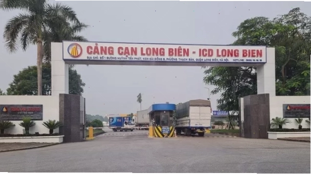 Cận cảnh một bãi Container Depot
