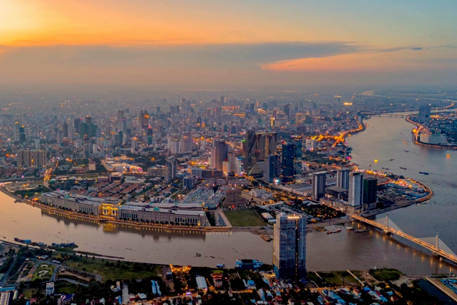 Cận cảnh một công trình kiến trúc độc đáo ở Phnom Penh