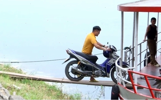 Cảng Hương Lý nhìn từ xa, bao quát không gian rộng lớn