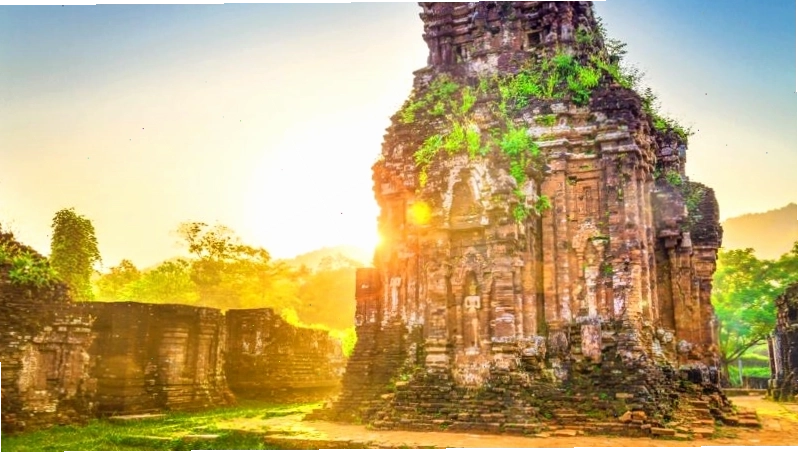Cảnh biển xanh ngắt tại Cù Lao Chàm