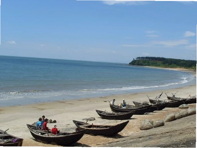 Cảnh bình minh yên bình trên biển Giao Ninh