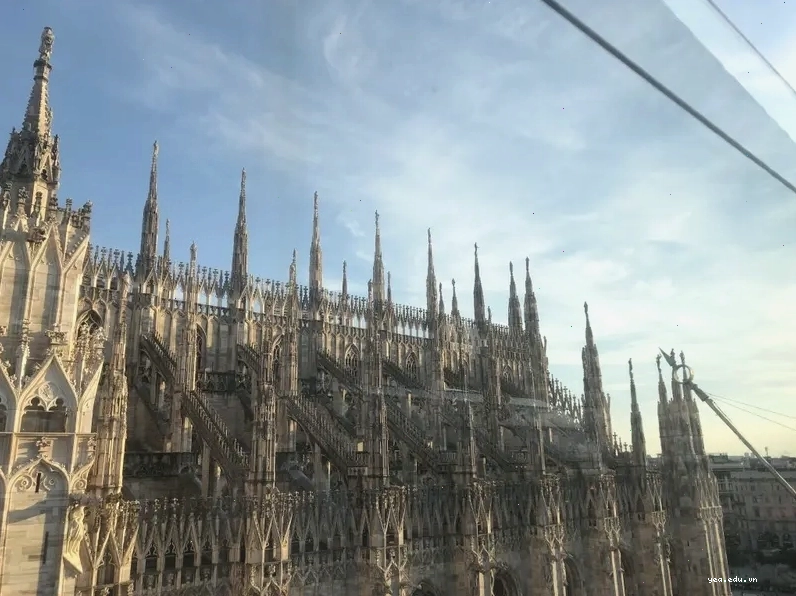 Cảnh đêm lung linh tại Milano