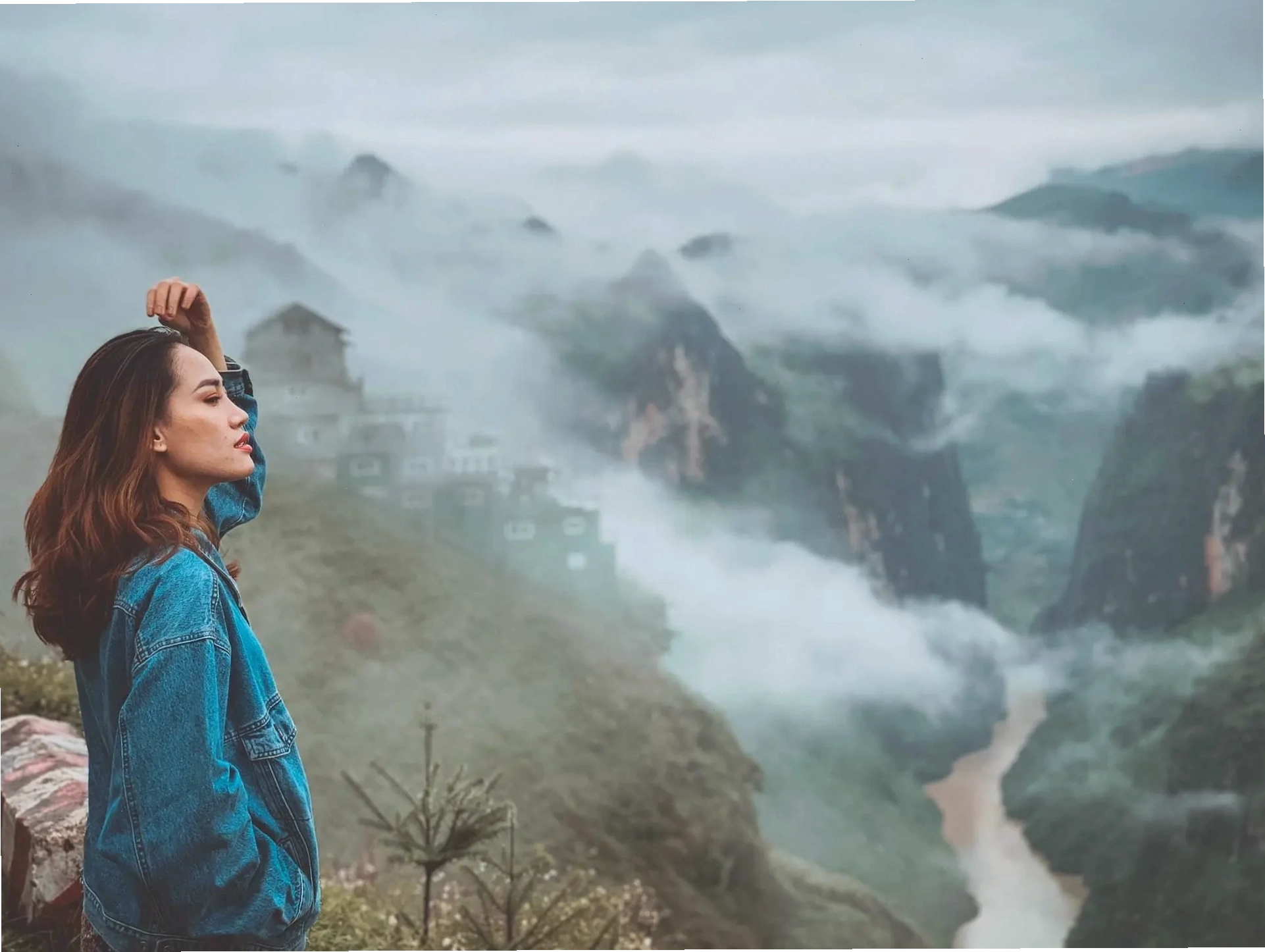 Cảnh hoàng hôn tuyệt đẹp trên cao nguyên đá Hà Giang mùa đông