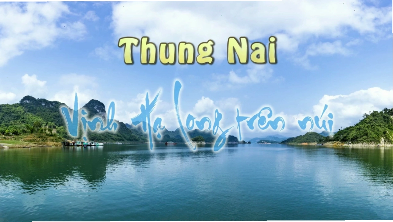 Cảnh quan hùng vĩ tại Đèo Thung Khe