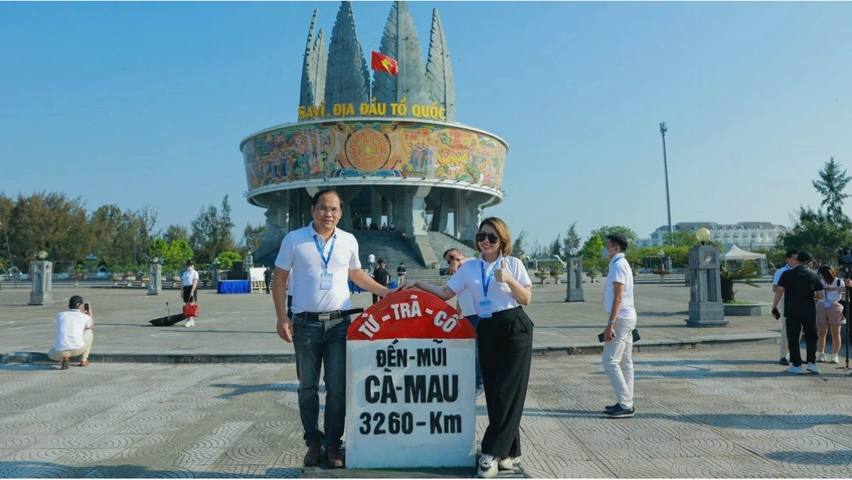Cảnh quan Mũi Sa Vĩ nhìn từ xa