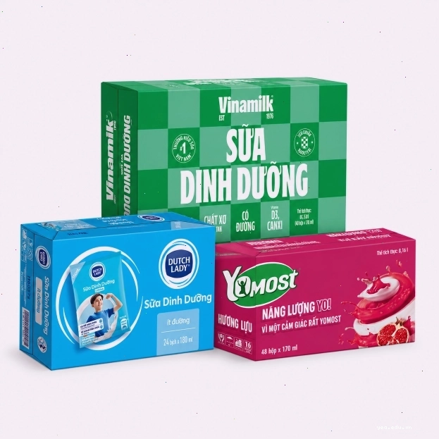 Cảnh quan nhộn nhịp tại bờ kè Thanh Đa vào buổi tối