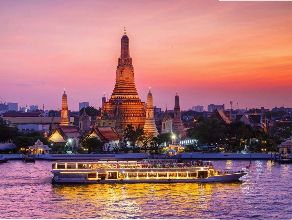 Cảnh quan sông Chao Phraya Bangkok về đêm