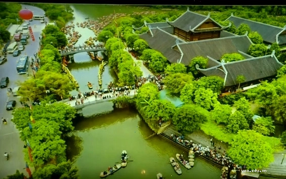 Cảnh quan sông nước hữu tình tại Tam Cốc - Bích Động