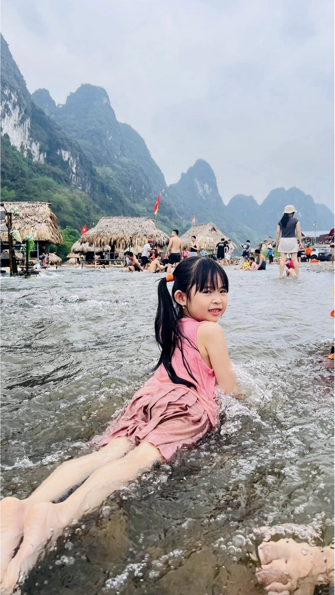 Cảnh quan sông nước thơ mộng tại Nà Bờ Kim Bôi