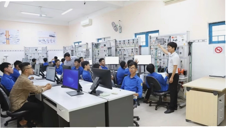 Cảnh quan thiên nhiên Bàu Cạn