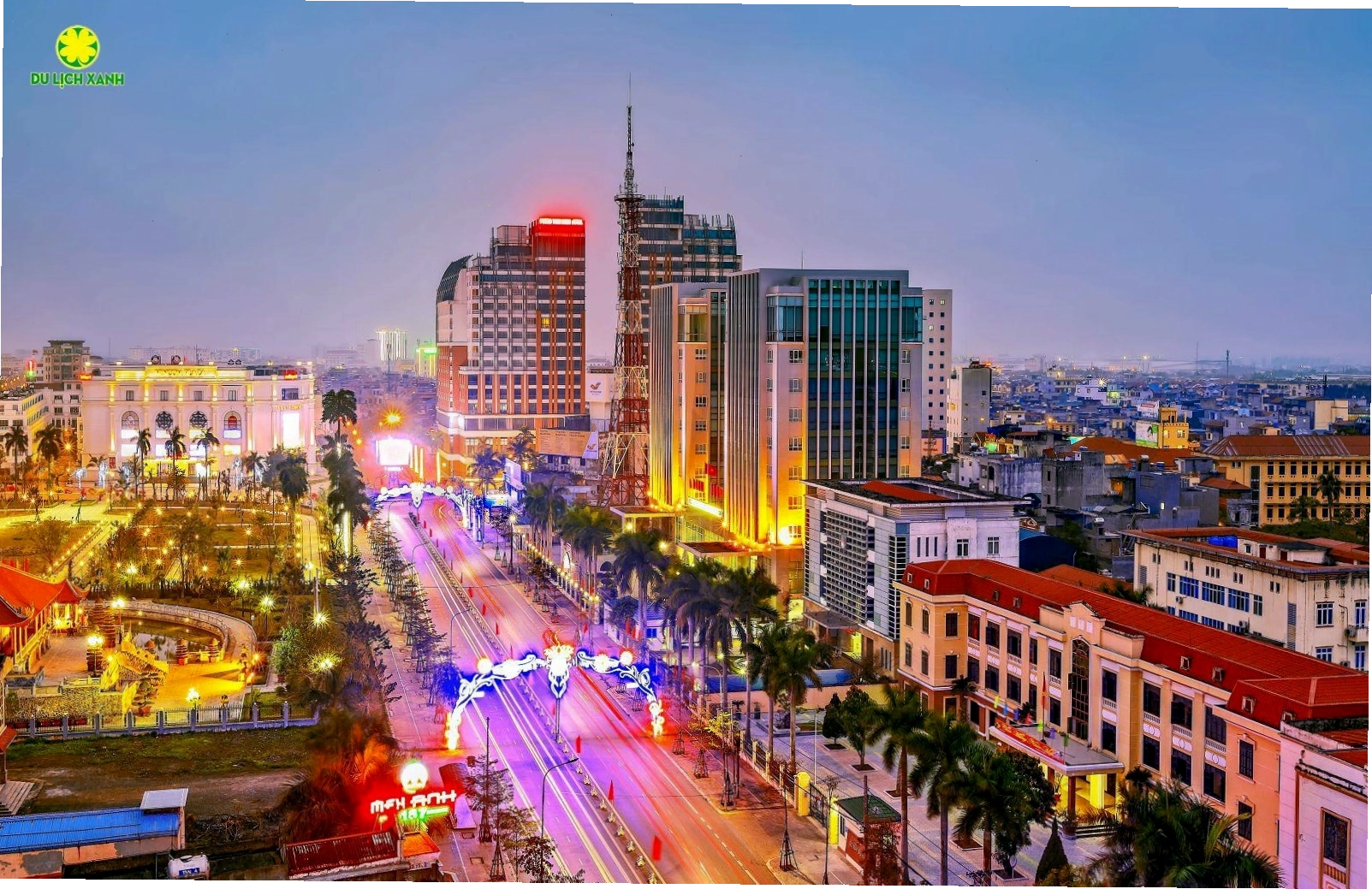 Cảnh quan thiên nhiên hoang sơ tại bãi biển vô cực