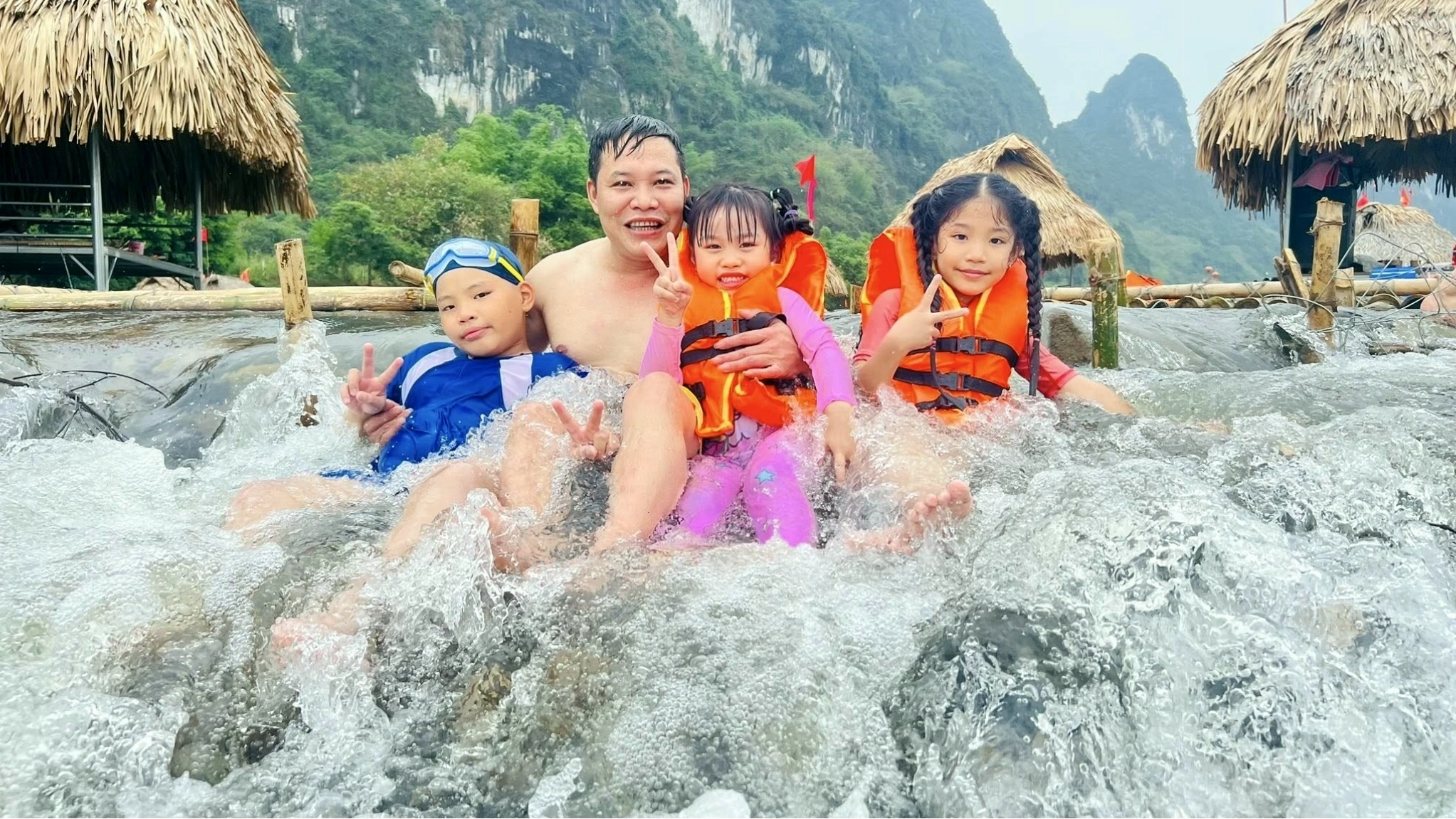 Cảnh quan thiên nhiên hữu tình tại Sông Bôi