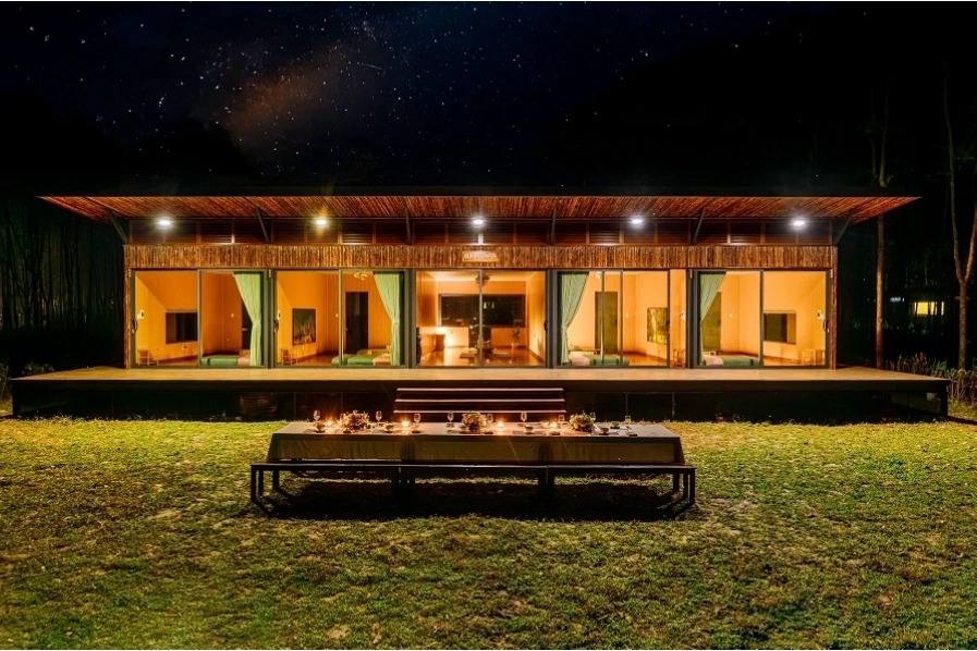 Cảnh quan thiên nhiên xanh mát bao quanh Blue Diamond Retreat