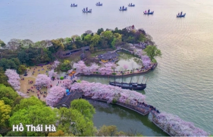 Cảnh quan thơ mộng của Hồ Thái Hồ
