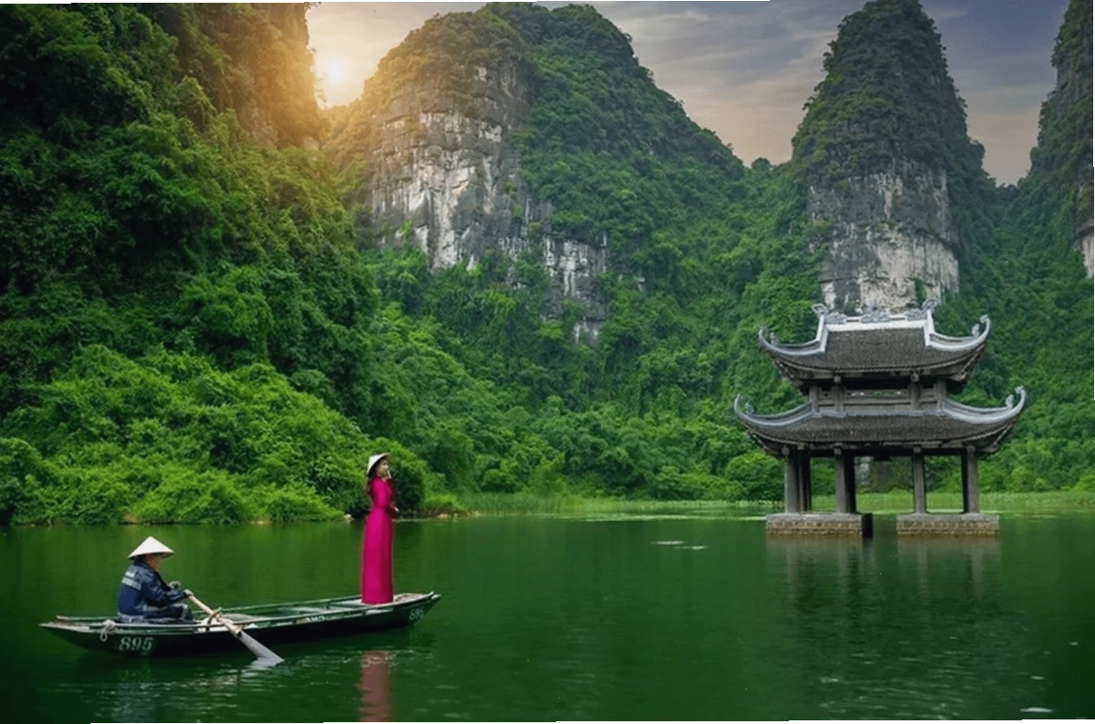 Cảnh sắc thơ mộng tại Tràng An