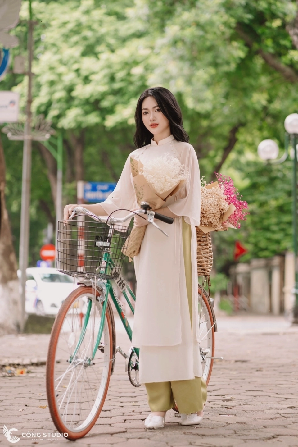 Cảnh thu lãng mạn tại phố Phan Đình Phùng