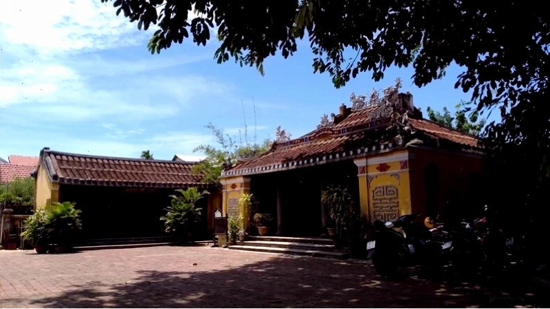 Cây đa, mái đình - biểu tượng làng quê Việt Nam