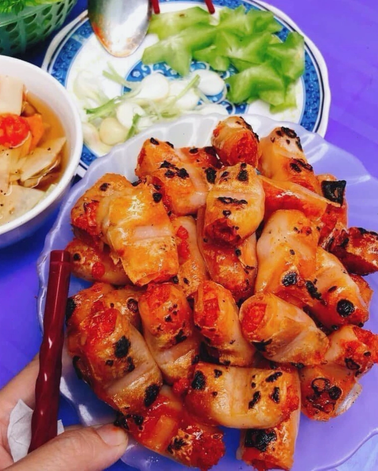 Chả tôm nướng than hoa đặc sản Thanh Hóa