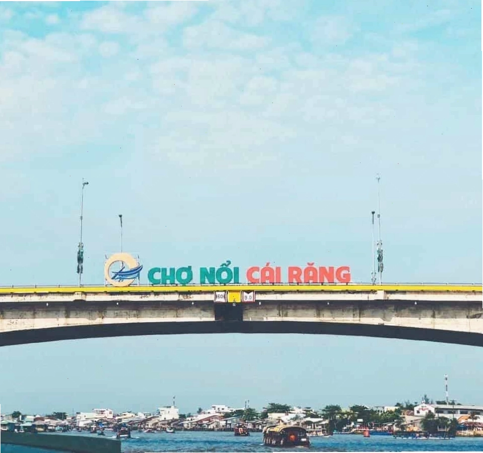 Chợ Nổi Cái Răng, Cần Thơ vào buổi sáng sớm