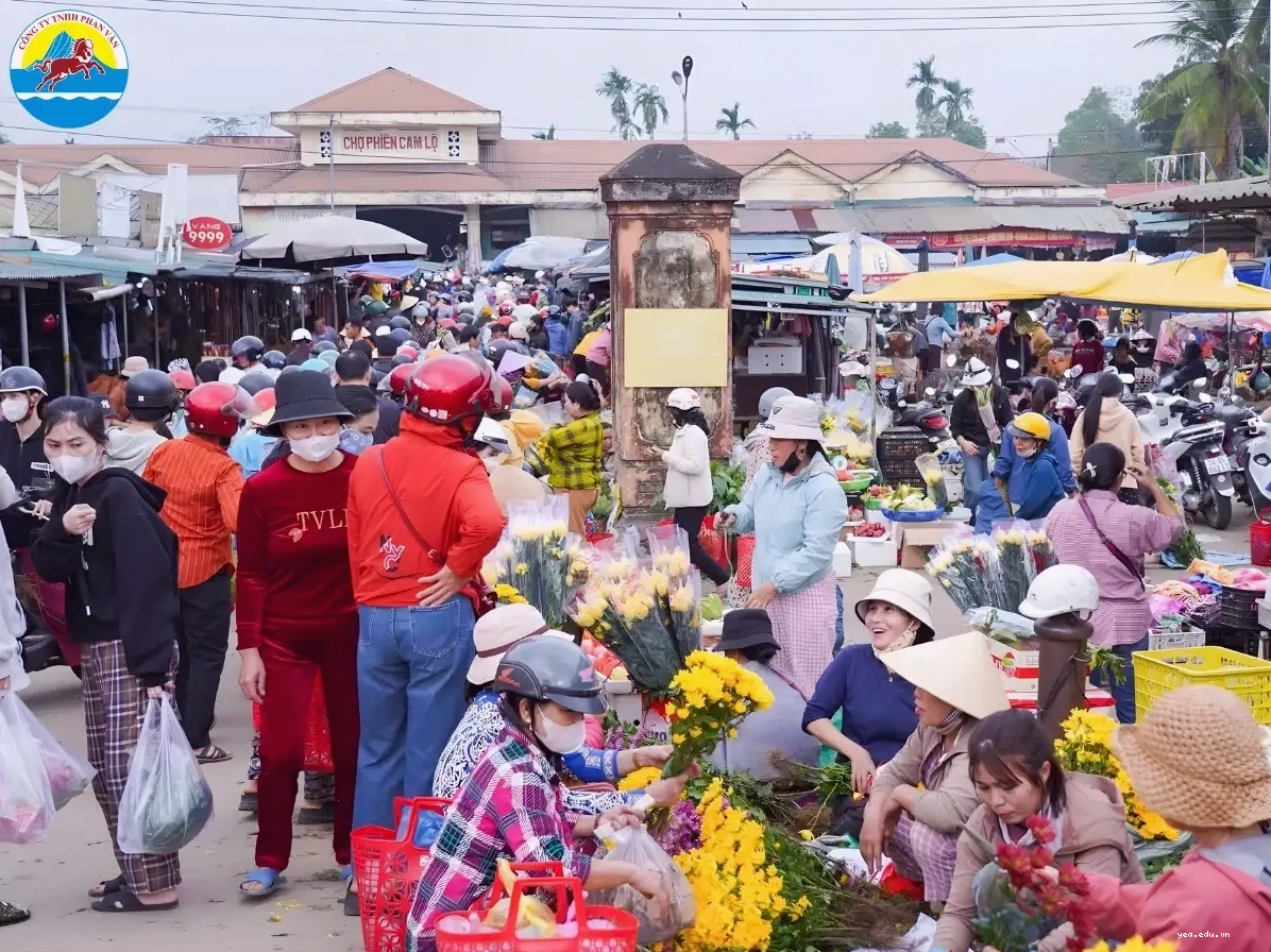 Chợ phiên Cam Lộ Quảng Trị