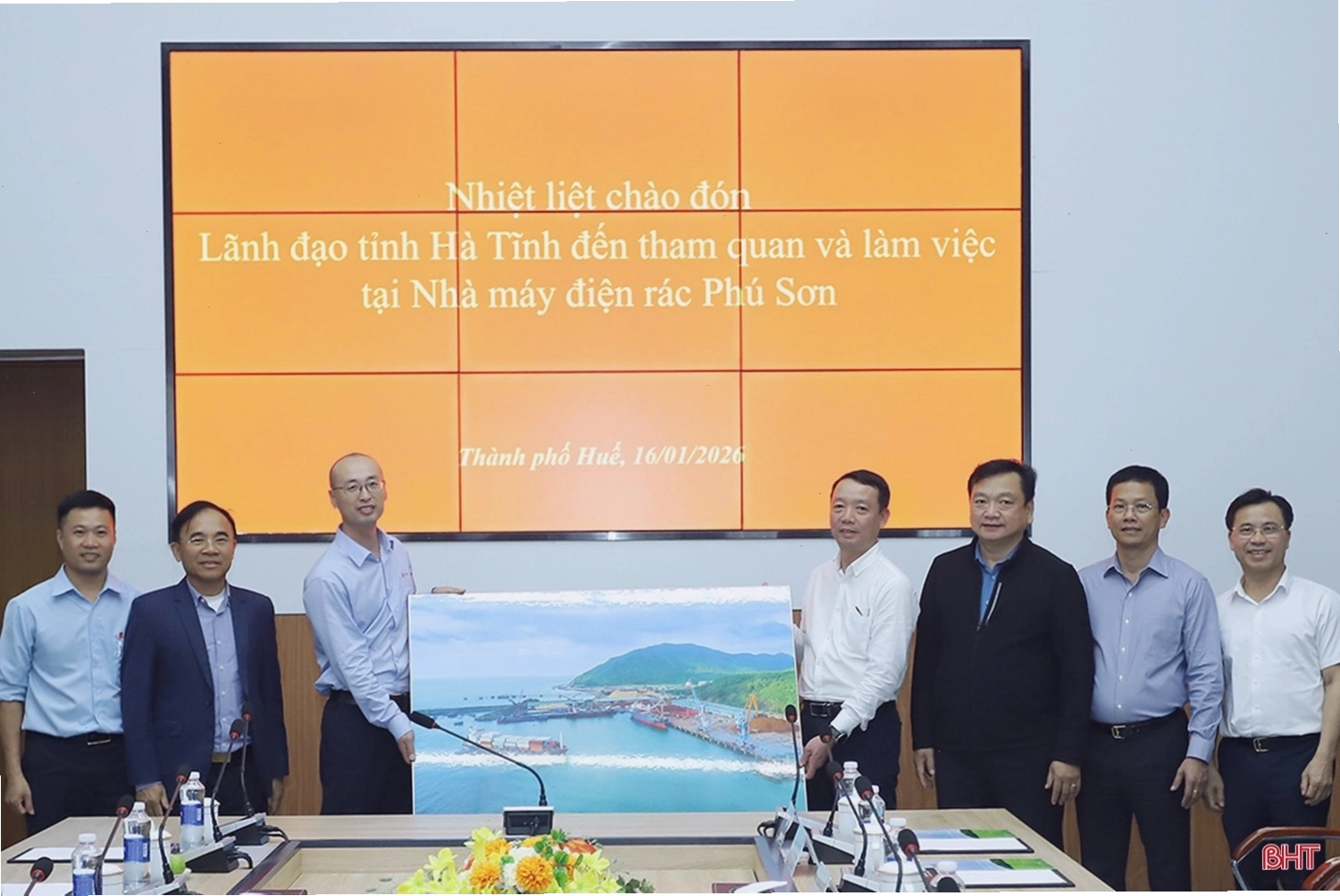 Chủ tịch UBND tỉnh và đoàn công tác Hà Tĩnh tham quan nhà máy điện rác ở TP Huế