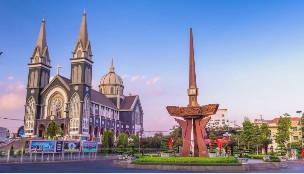 Chùa Bà Thiên Hậu Bình Dương - Điểm đến tâm linh nổi tiếng